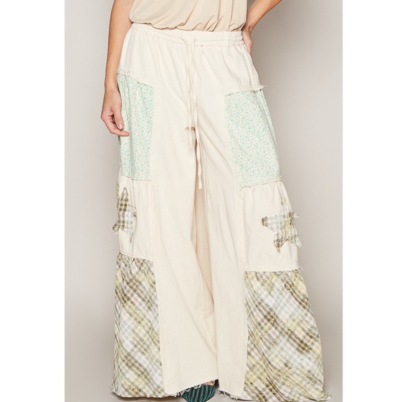 "The Brielle" Oatmilk Wide Leg Plaid Star Pants - Picture 1 of 4